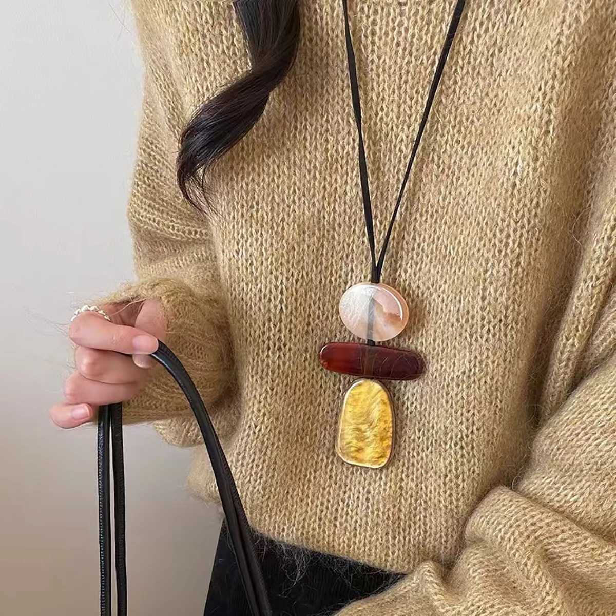 Fashion simple retro Bohemian style acrylic resin irregular personality pendant long autumn winter sweater chain necklace for women XJ250604