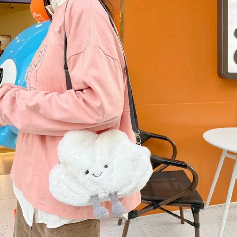 Lovely Soft Plush Little White Cloud Bag Wear Resistant Women Bag Durable Large Capacity Shoulder Bag Soft Cell Phone Pouch XJ250604