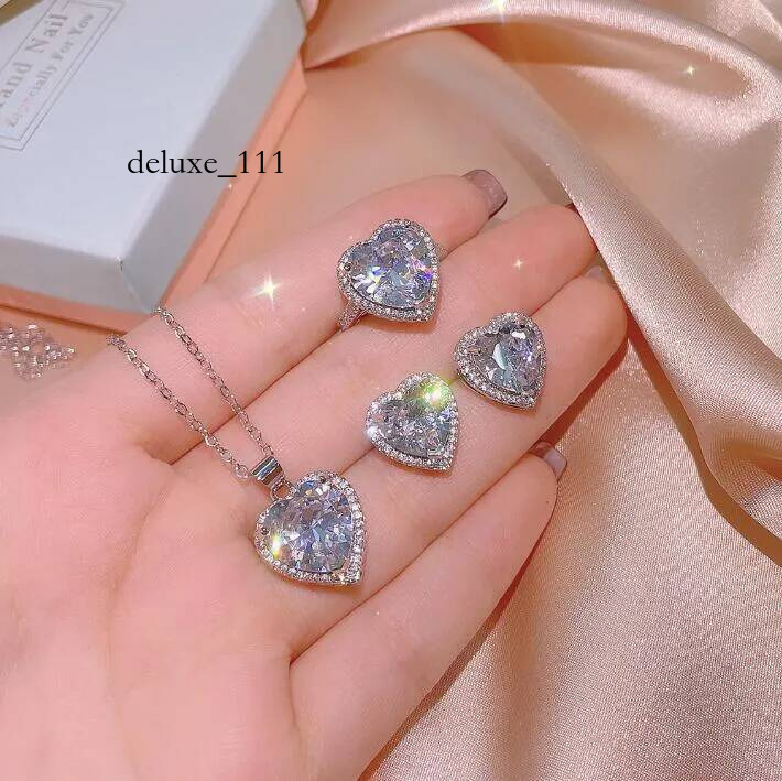 Choucong Brand Wedding Jewelry Set Sterling Sier Sweet Cute Heart Pendant Pear Cut White Topaz CZ Eternity Dia Stud Earring Women Bridal Ring Gift