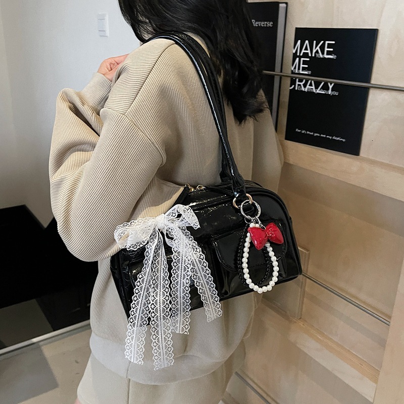 designer Korean Style Niche Design Underarm Boston Bag 2025 New Simple Handheld Bowling Bag Large Capacity Tote Bag