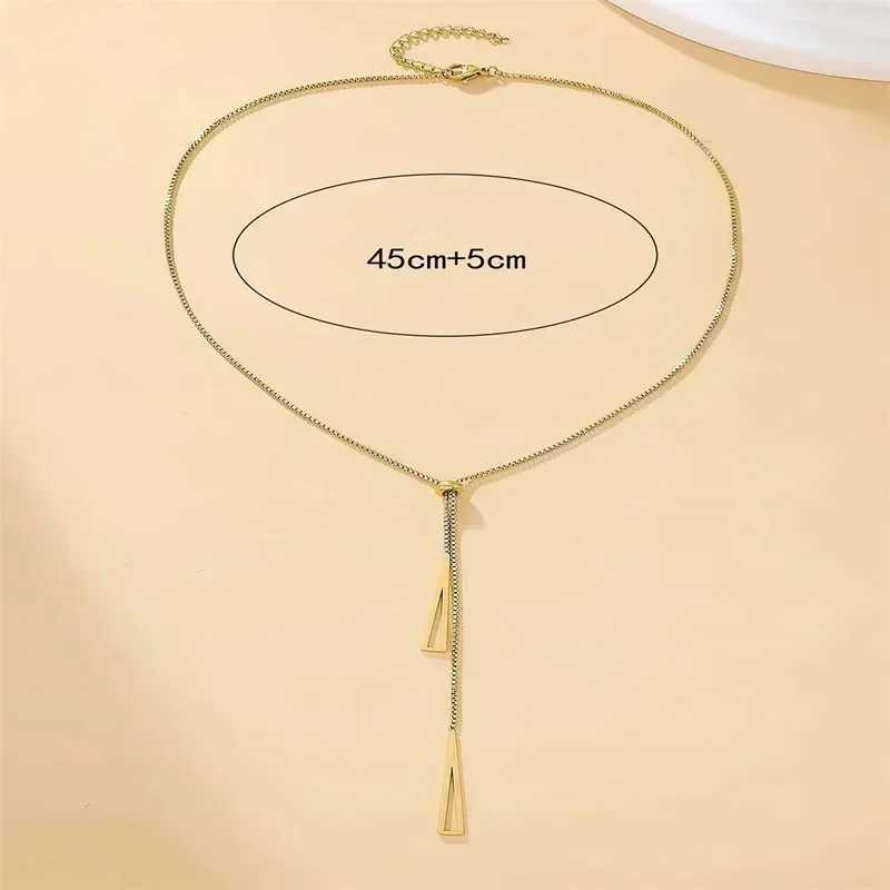 Metal Style Silver Color Triangle Pendant Necklace Fashionable Simple Charm Necklaces for Women Boho Minimalist Jewelry Gifts XJ250604