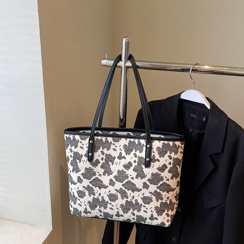 Free Shipping Designer Bag Women's New Autumn And Winter Printed Cow Mother Fashionable Leopard Print Single Shoulder Bag With Large Capacity