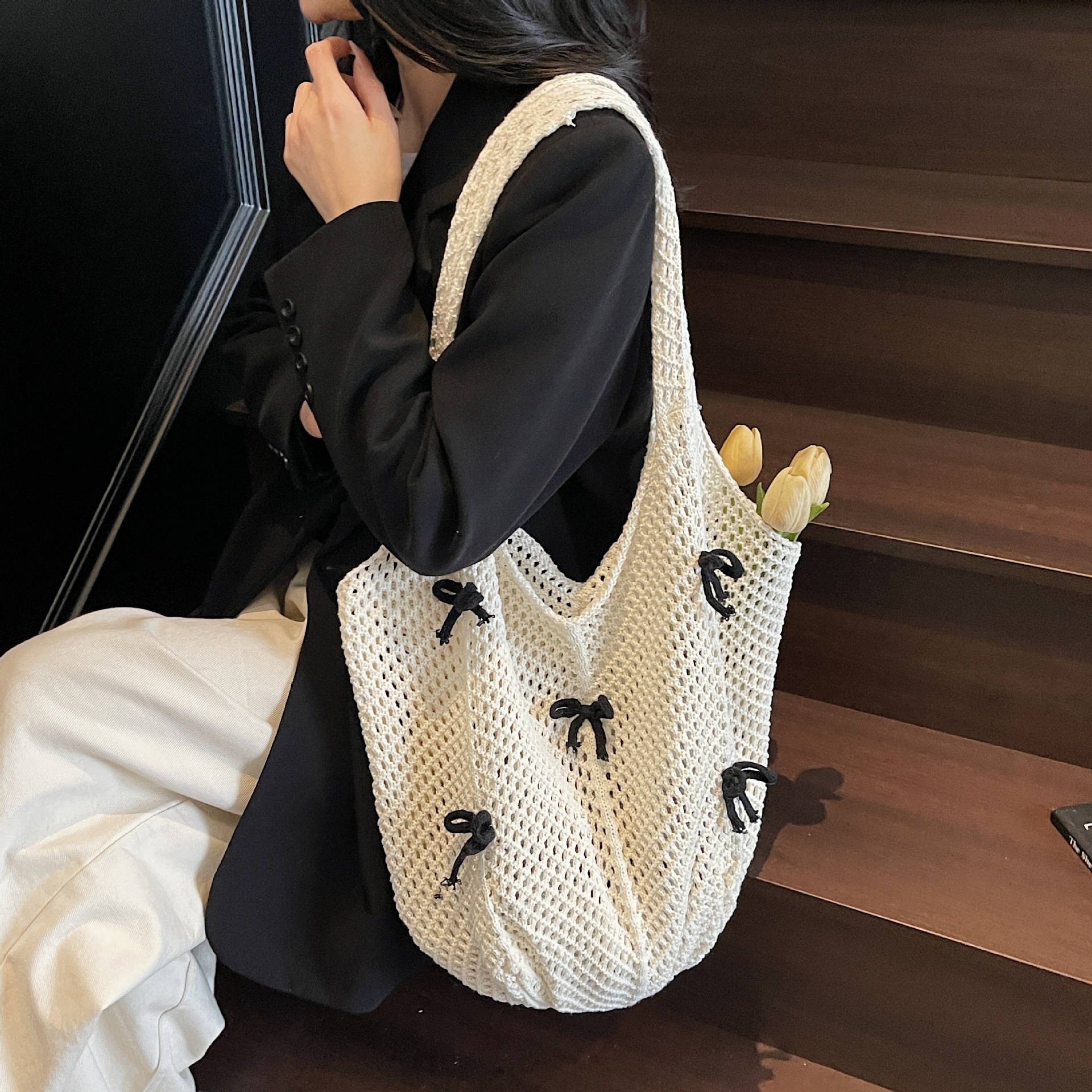 designer Lazy Style Large Capacity Knitted Tote Bag for Women Casual Versatile Bowknot Niche Woven Bag Beach Bag