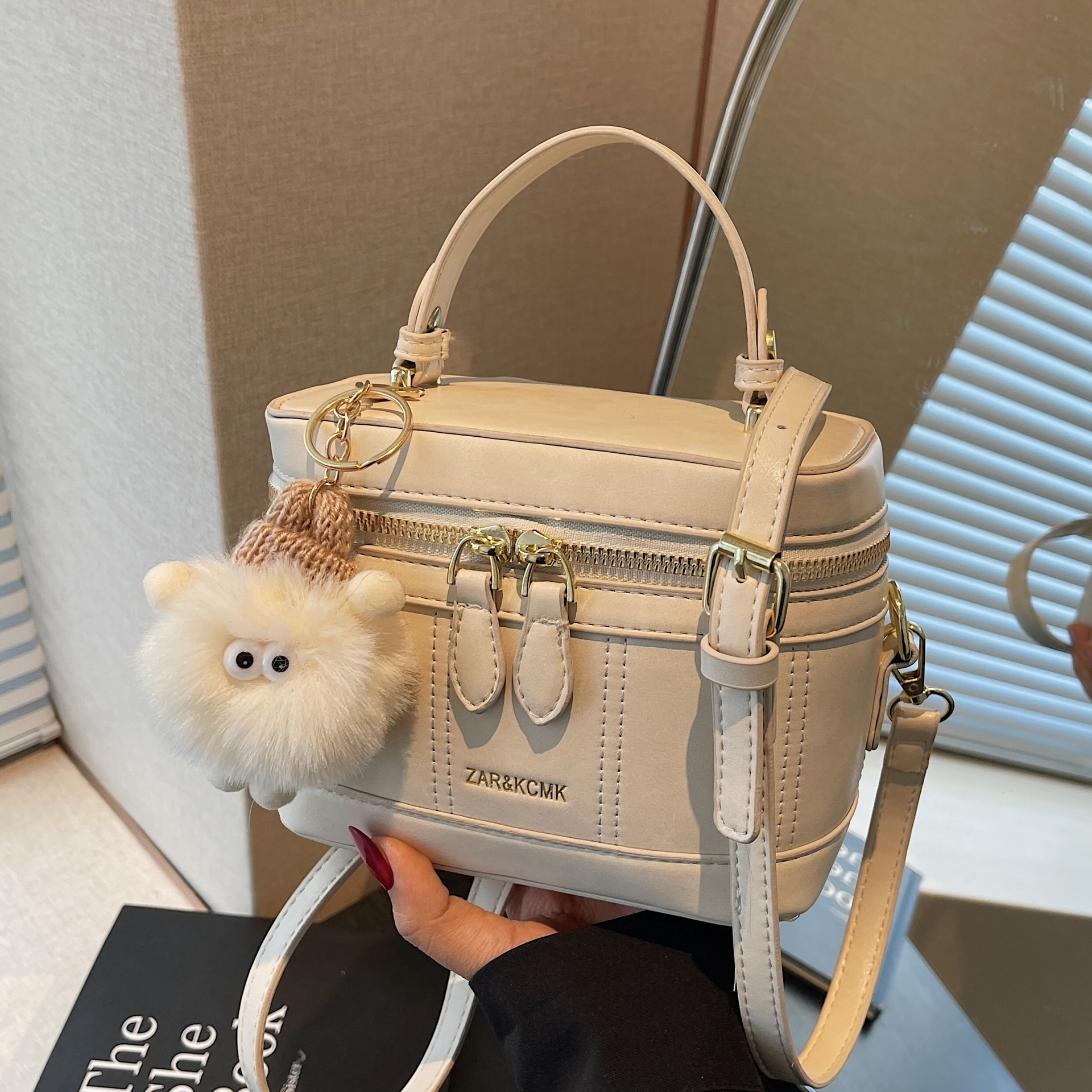 designer Korean Style Niche Box Bag for Women 2025 New Trend Summer Versatile Handbag Crossbody Bag Fashion Commuter Shoulder Bag