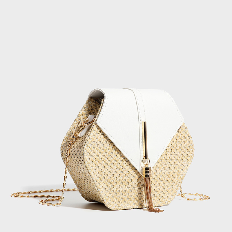 New Style Straw Woven Bag for Women 2025 New Vacation Woven Bag Single Shoulder Crossbody Bag Beach Bag Chain Small Square Bag for Women New Free Deli