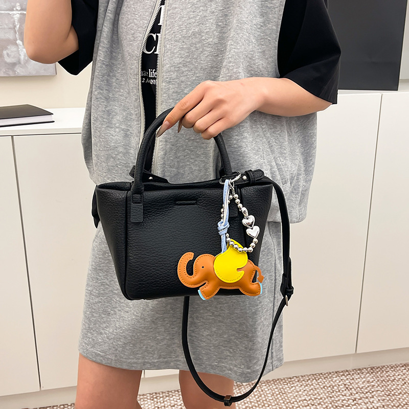 designer Fashion High-Quality Texture Simple Handheld Basket Bag Lychee Pattern Bucket Bag Versatile Women's Shoulder Crossbody Bag