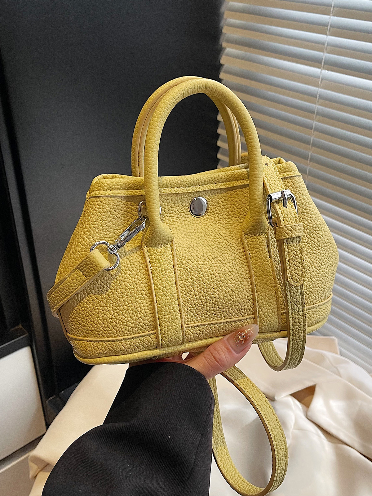 designer Cute Mini Super Popular Small Bag for Women 2025 New Summer Versatile Crossbody Bag Fashion Hot Handbag Bucket Bag