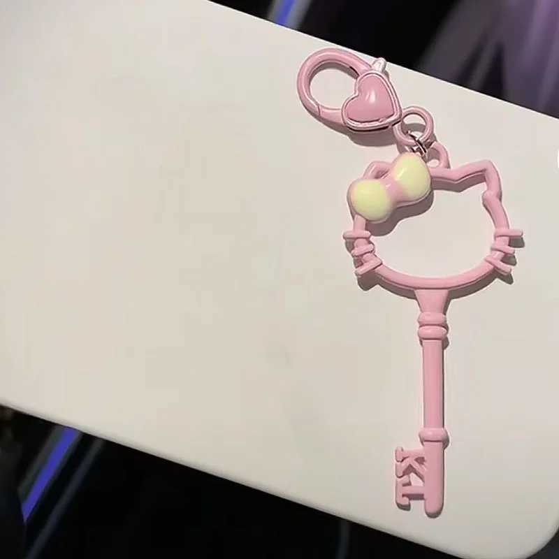 Cute Keychain Creative Car Keychains Bag Pendant Jewelry Trinket Girls Car Key Ring Pendant Friends Gift Key Chains for Women M250604