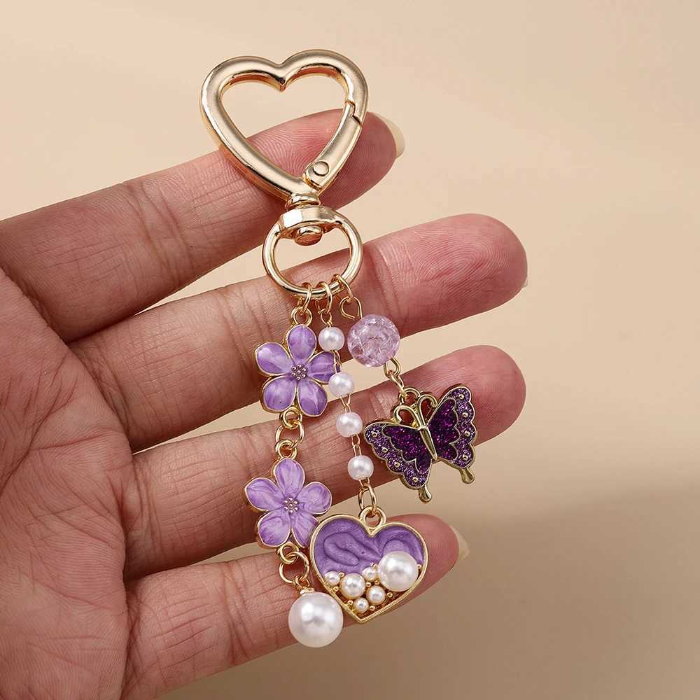 Aihua Y2K Keychain Fashion Cute Love Hearts Butterfly Flower Keychain Rings for Women Men Bag Backpack Pants Chain Jewelry Gifts W250604