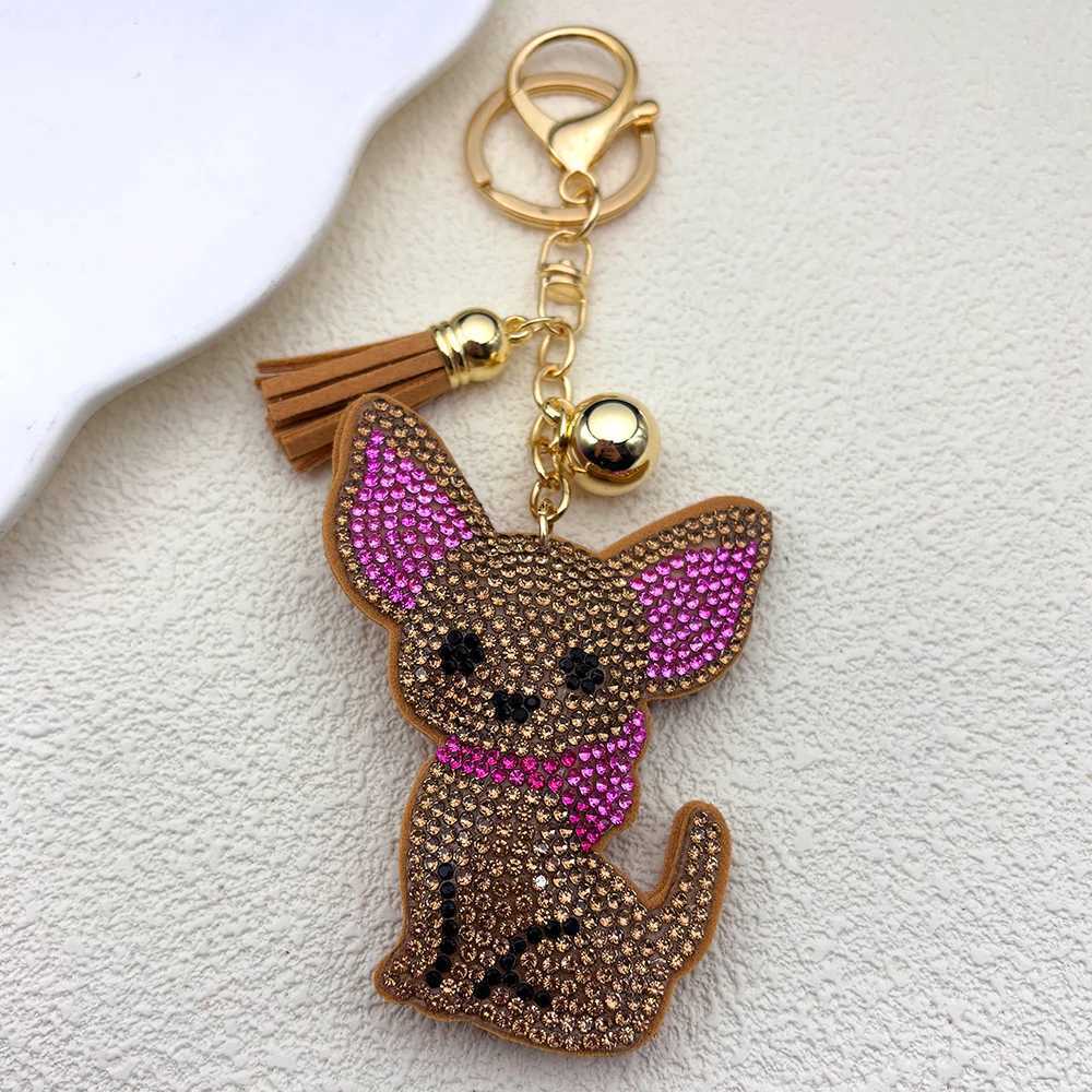 New Arrival Cute Chihuahua Dog Crystal Keychain Bag Accessories for Women Gold Color Female Keyring Jewelry llaveros para mujer K7326S01 U250604