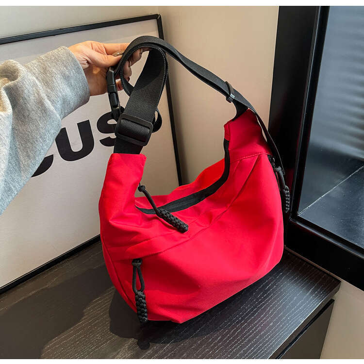 Fashion Commuter Large Capacity Single Shoulder Crossbody for Women New Casual Versatile Tote Korean Style Underarm Bag