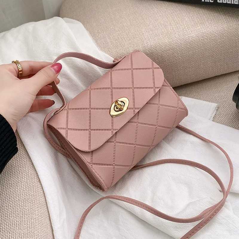 Mini Summer Diamond-Shaped Single-Shoulder Womens Bag a Versatile Fashionable and Simple Small Square Bag That Can Be Carried XJ250604