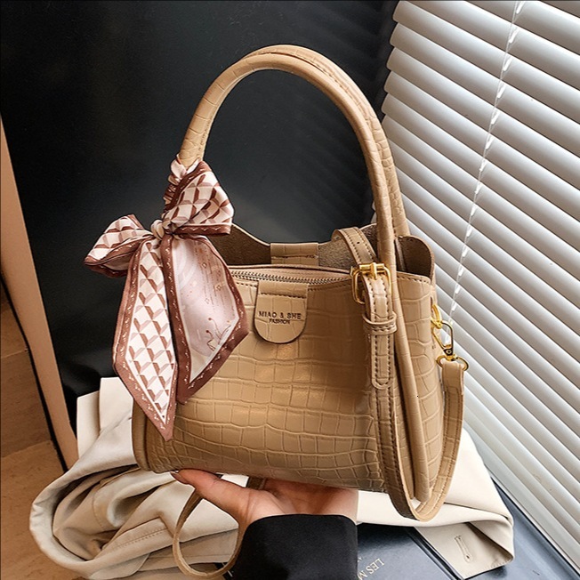 designer High-end Stone Pattern Handbag Bucket Bag for Women 2025 New Niche Commuter Versatile Casual Shoulder Crossbody Bag