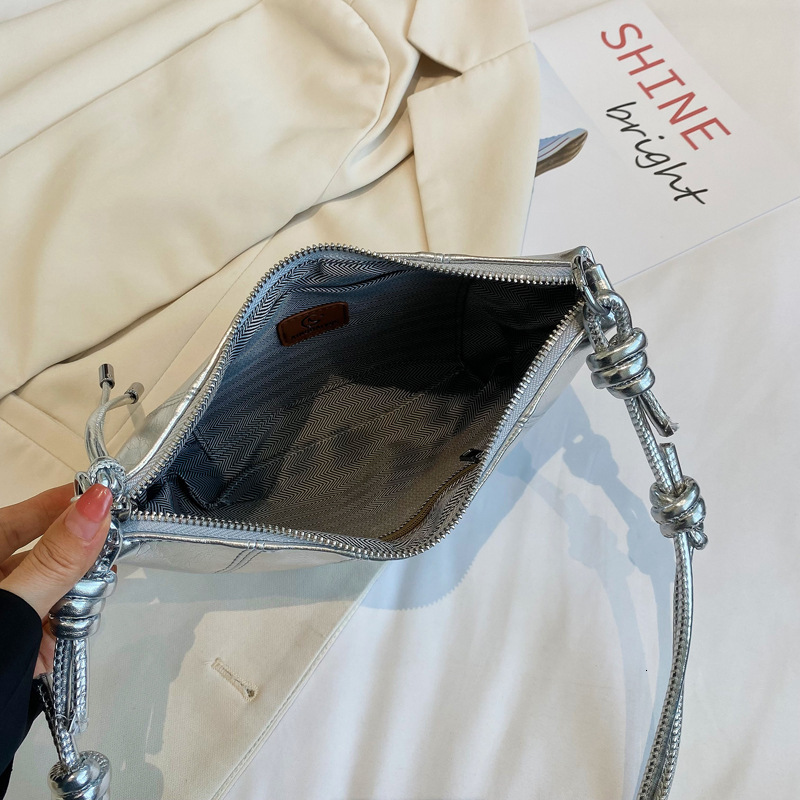 French armpit bag, cow horn bag, new fashionable multifunctional shoulder bag designer, niche women's shoulder bag, crossbody bag