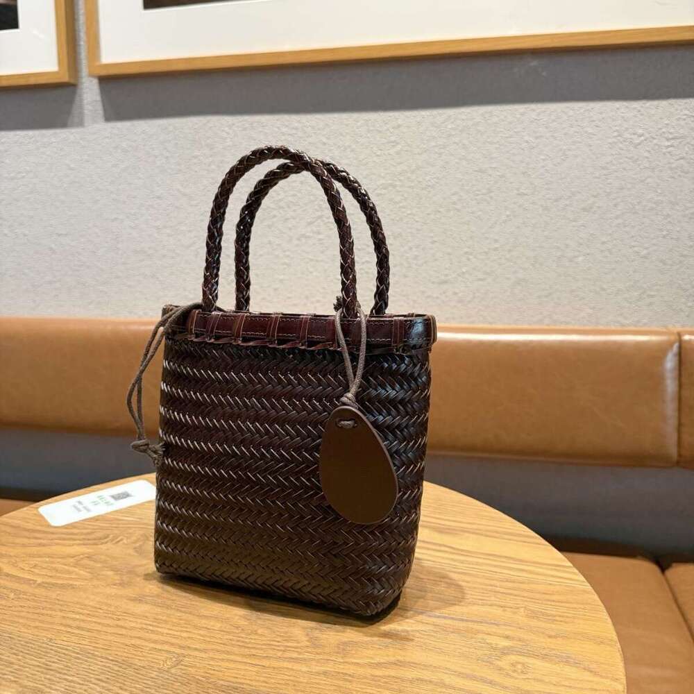 Woven Bag Leather High Quality Tree Gum Cowhide Handwoven Tote Versatile Basket Women S Bun Mother Bag New Model Soft Woven Tote