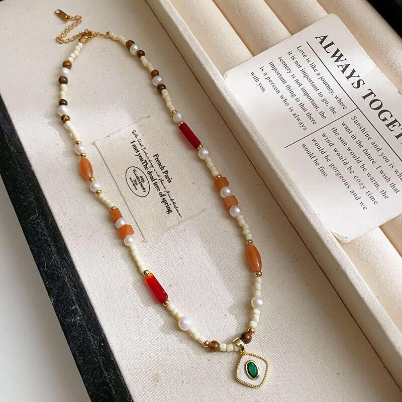 Luxury jewelry designer necklace Real Gold Plated Zircon Square Mother-of-Pearl Pendant Ethnic Style Exquisite Clavicle Chain Fashion Design Necklace