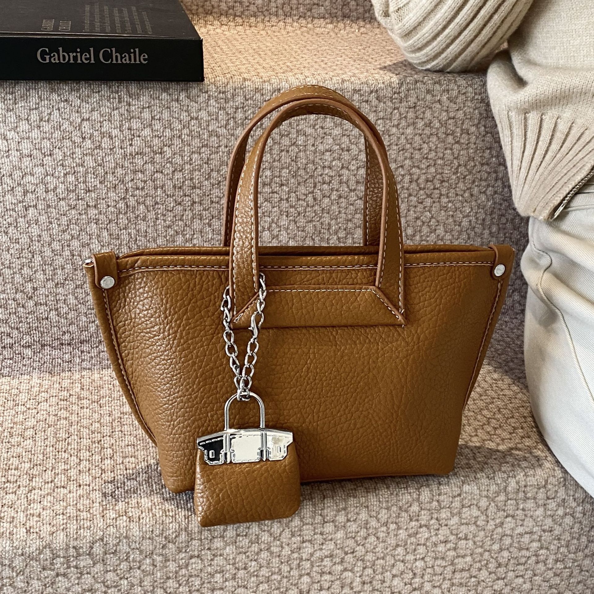 designer Vintage Handbag for Women 2025 Spring New Trendy Bucket Bag Fashion Casual Trendy Shoulder Tote Bag