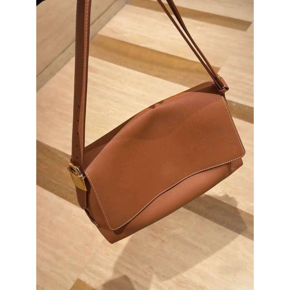 2025 New Vintage Lock Messenger Genuine Leather Flap Crossbody Bag With Detachable Zipper Pouch