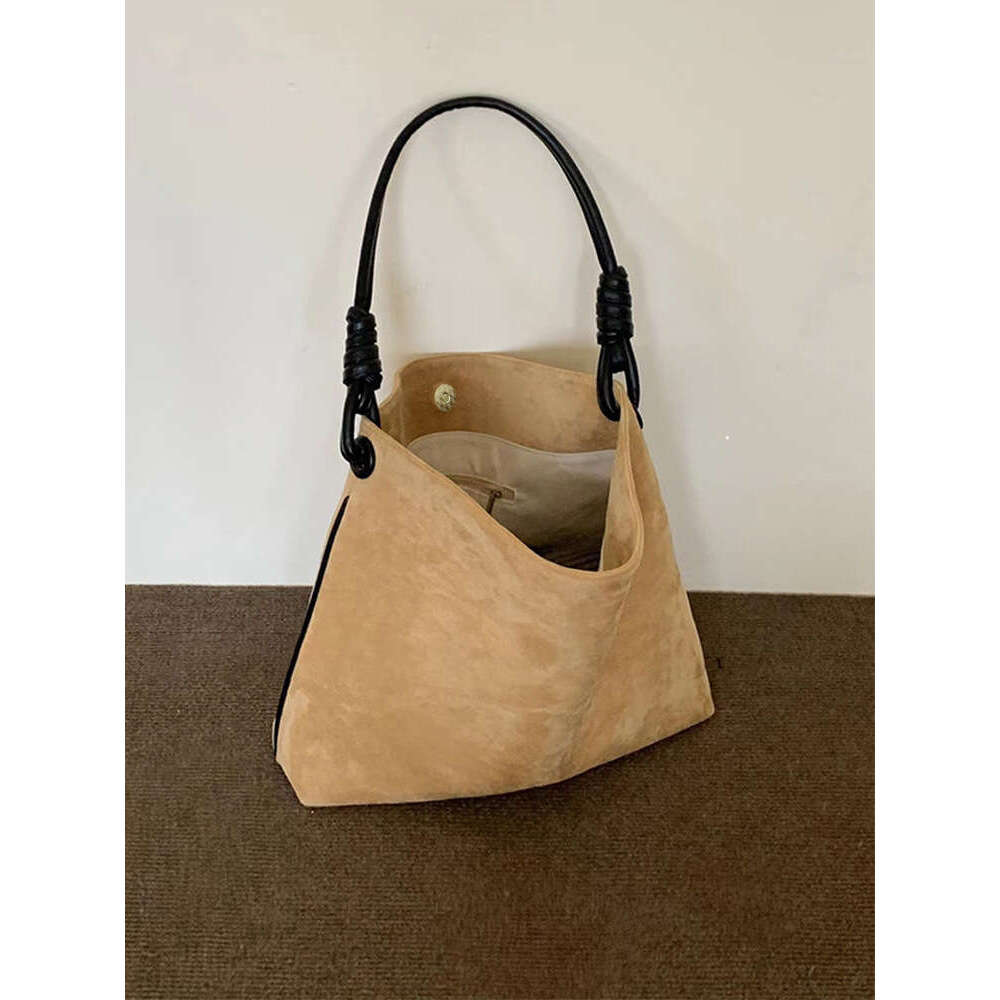 Korean Style Suede Underarm for Women 2025 New Large Capacity Tote Versatile Handbag Shoulder Bag