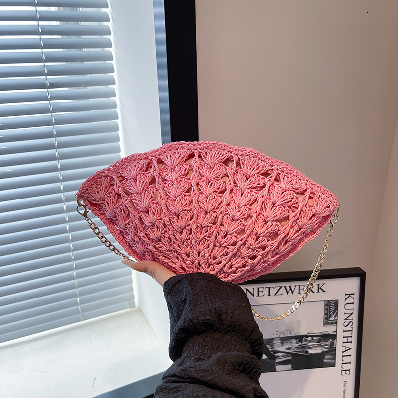 designer Shell Crossbody Straw Bag 2025 New Fashion Hollow Fan-shaped Straw Woven Bag for Women Beach Vacation Beach Bag