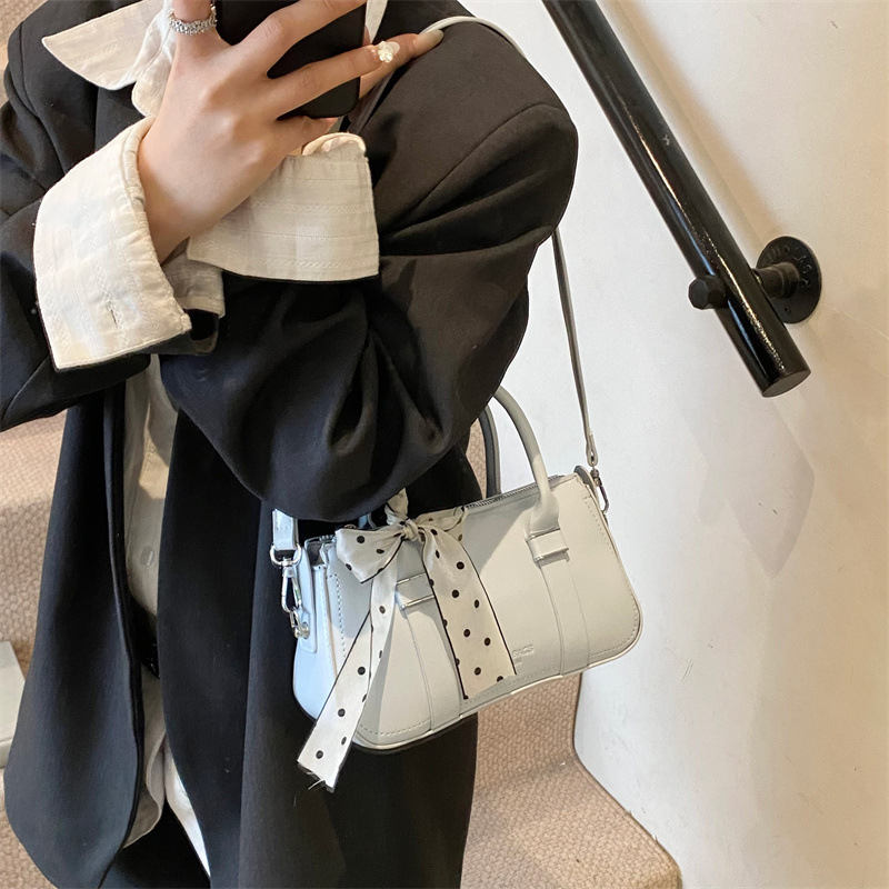 designer High-end Handheld Underarm Bag for Women 2025 Spring Summer New Trendy Fashion Versatile Casual Shoulder Crossbody Small Square Bag