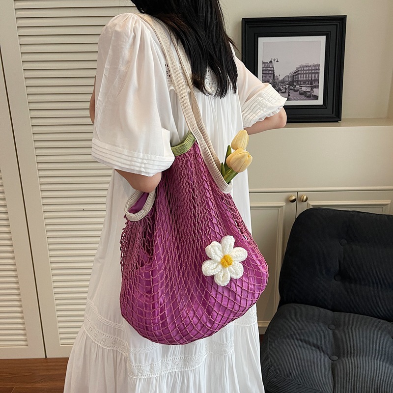 designer Summer Mesh Large Capacity Hollow Out Single Shoulder Bag for Women 2025 New Hollow Out Beach Vacation Style Floral Tote Bag