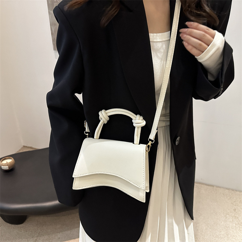 designer Single Shoulder Handbag 2025 Autumn Stylish Women's Simple Elegant New Commuter Solid Color Fashion Crossbody Small Square Bag