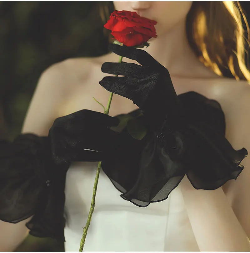 Gothic Black Satin Bridal Gloves for Wedding Tulle Ruffle Edge Finger Wrist Bridesmaid Accessories Short gant mariage femme 250530
