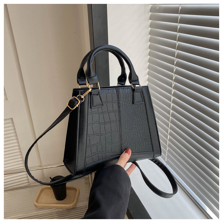 designer 2025 Spring/Summer New Fashion Stone Pattern Handbag Shoulder Crossbody Small Bag for Women Supports Wholesale and Mixed Orders