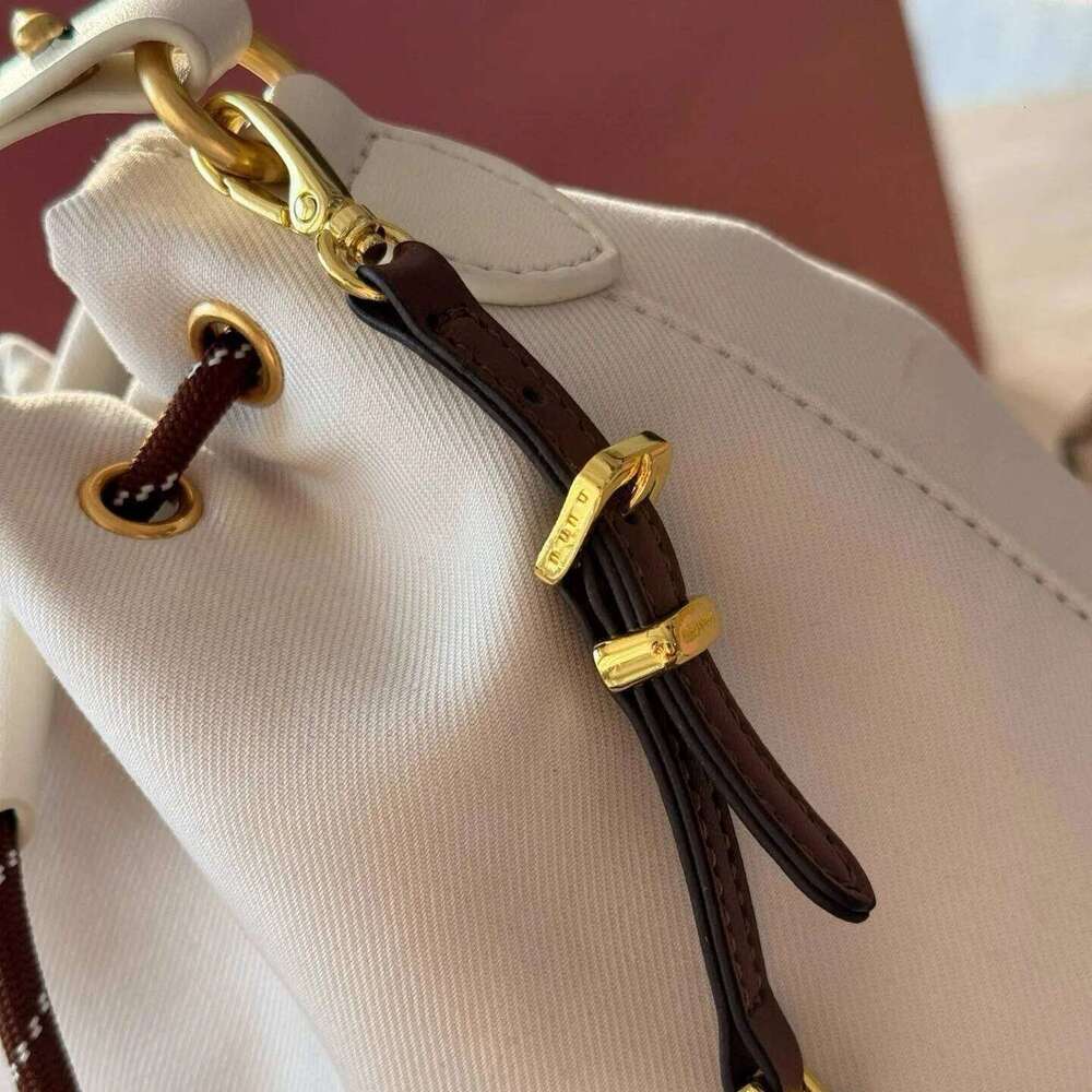 Women's Bags Designer New Summer Lazy Style High-End Niche Design Bucket Canvas Bag, Hand-Held Single Shoulder Diagonal Cross Bag