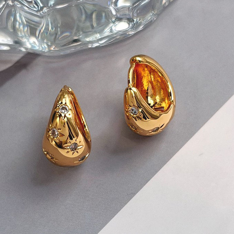 New Arrival French Inspired Retro Metal Earrings with Zirconia Circles and Drops for Women