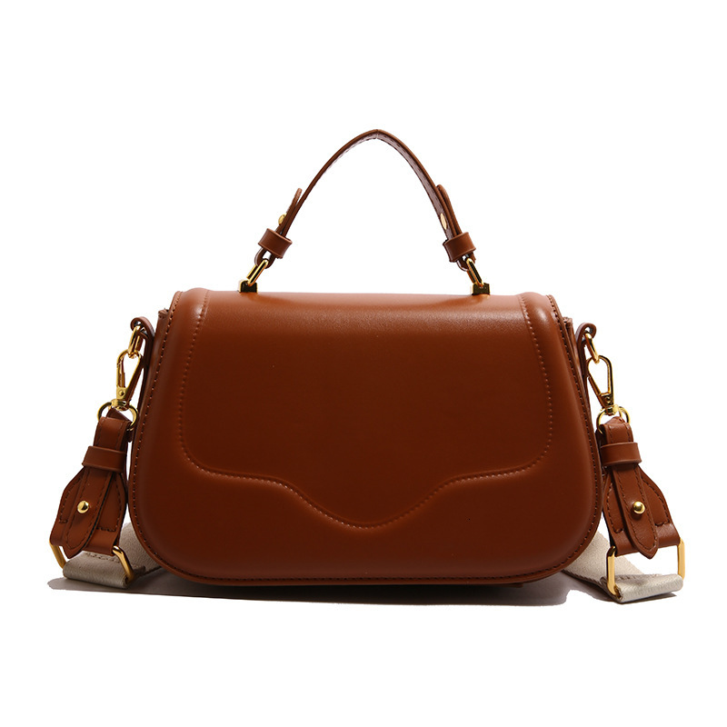 Free Shipping Designer Bag 2025 New Fashionable Handheld Magnetic Buckle Texture Shoulder With A Western And Advanced Style Crossbody Small Square Bag