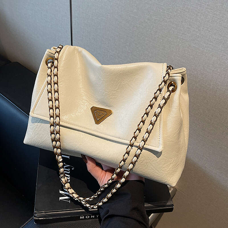 New Women PU Shoulder Bags Chain Crossbody Bag Large Capacity Tote Bags Fashionable Versatile Casual Style Simple Exquisite Brown Free shipping Classi