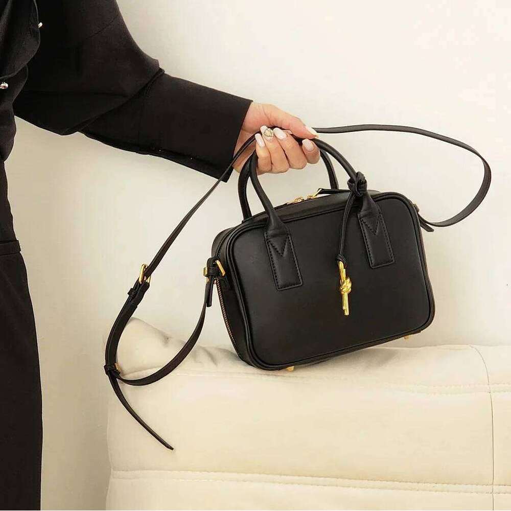 Vintage Fashionable Versatile Boston Cow Leather Women's Crossbody Bag Niche Design Single Shoulder Sling Commuter Style