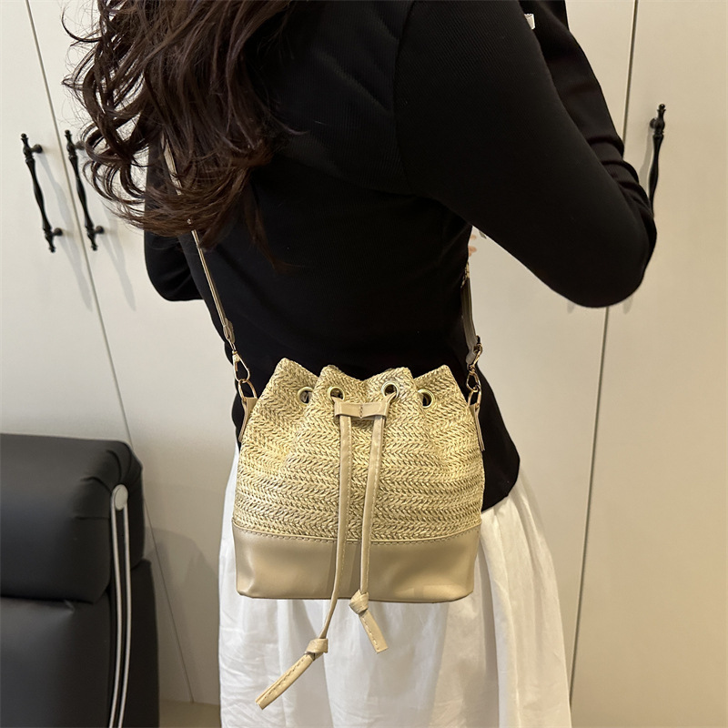 designer Korean Style Fashion Trend Crossbody Bag Personality Straw Bag 2025 Spring New Casual Color-Block Handbag Bucket Bag
