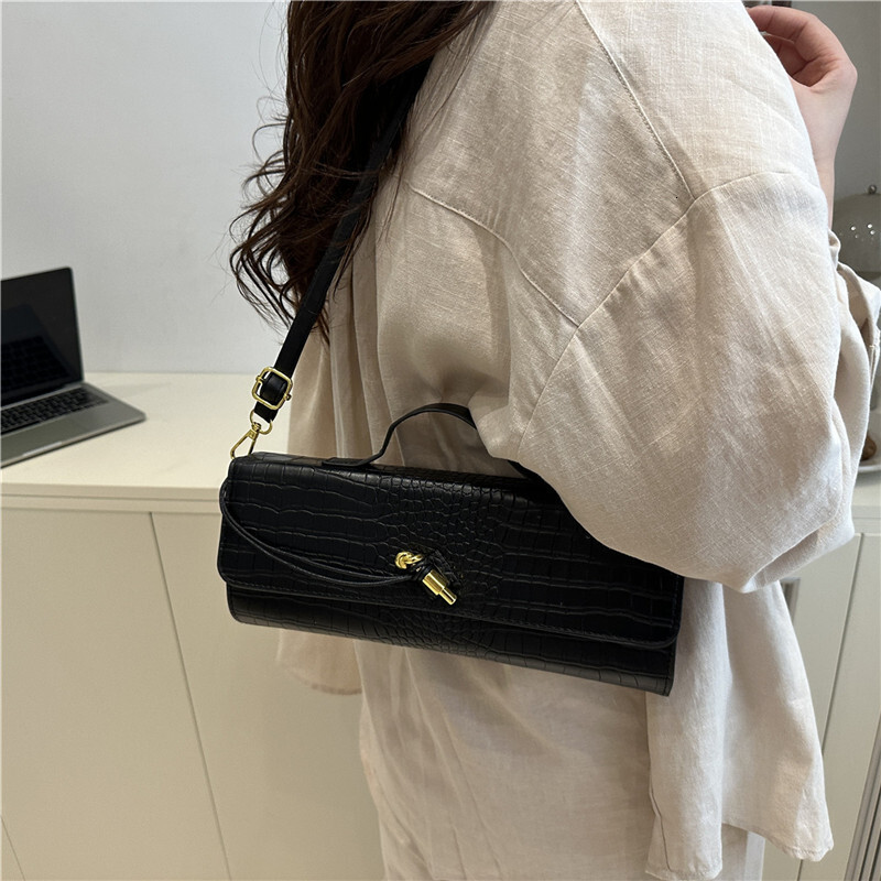 designer 2025 Summer Casual Simple Texture Baguette Bag Personality Trend Fashion New Stylish Women's Shoulder Crossbody Bag