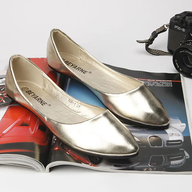 Womens Shoes Bright Surface Soft Leather Comfortable Flat Shoes Pointed Solid Color Shallow Mouth Single Shoe Zapatos Mujer 250603