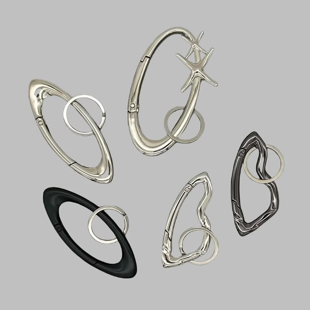 Y2K Punk Star Oval Essential Icon Carabiner Keychain Axe Shaped Mountaineering Car Key Ring Gothic Backpack Decor Korean Fashion 250605