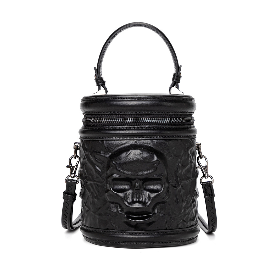 Cross border hot selling dark skull crossbody bag, European and American retro punk single shoulder foreskin designer bucket bag