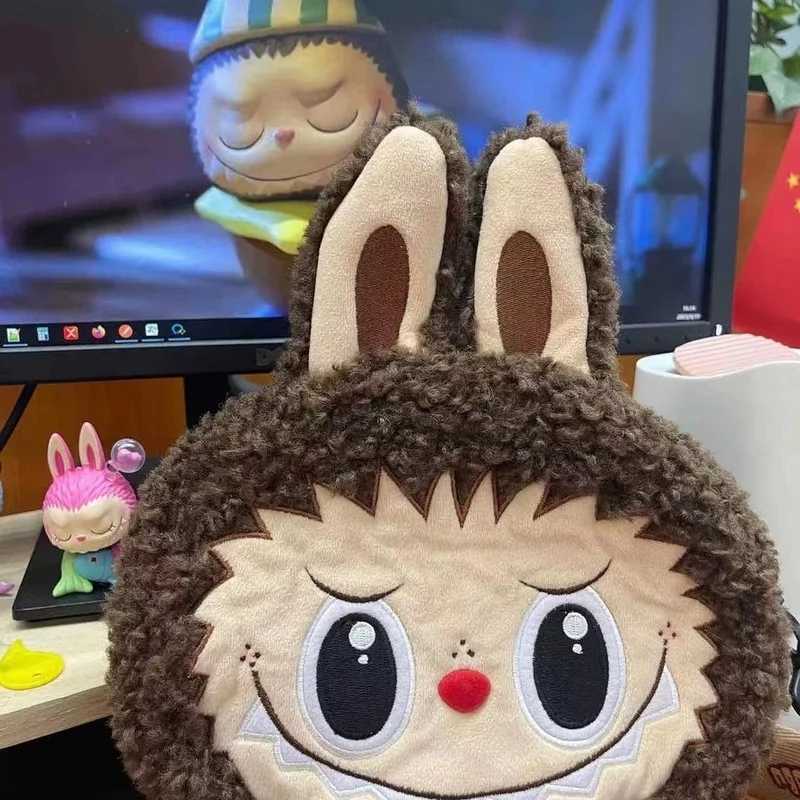 Pop Labubu Mart Urban Amusement Park Limited Edition Carto Cute S Plush Fur Large Capacity Crossbody Fem Bag