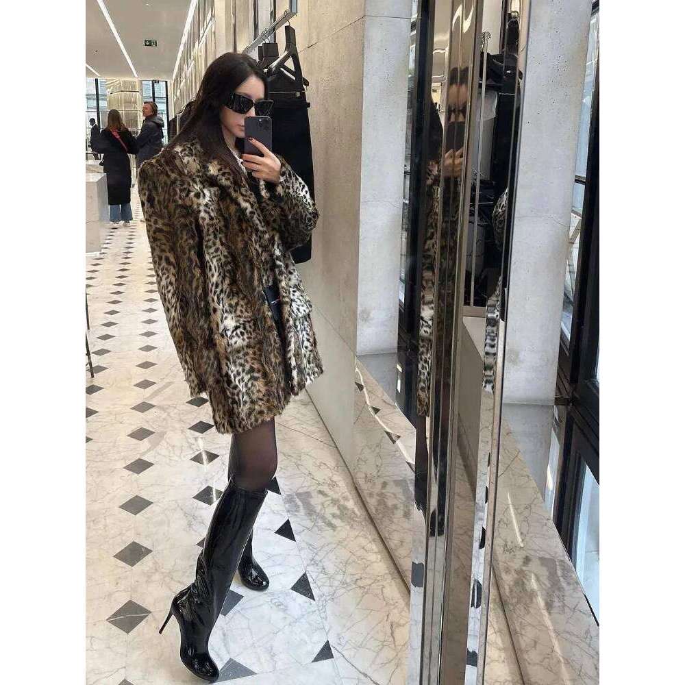 Vintage Leopard Lapel Faux Fur Coat Women Casual Loose Plush Single-Breasted Coats Female Winter Thick Warm Chic Street