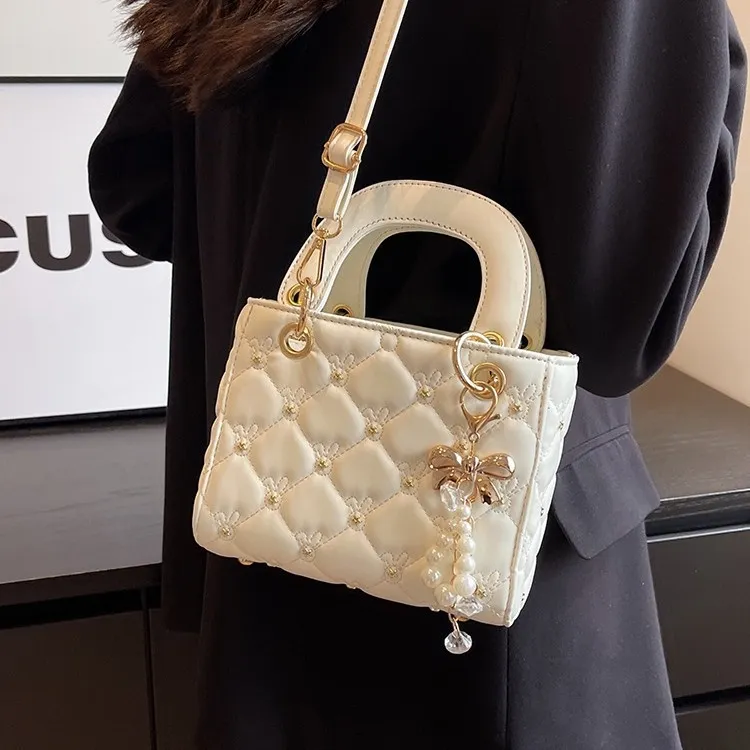 2025 New Designer Bag Free Shipping Women's Fashion Commuting Diamond Lattice Lady Bag Shoulder Bag Crossbody bag