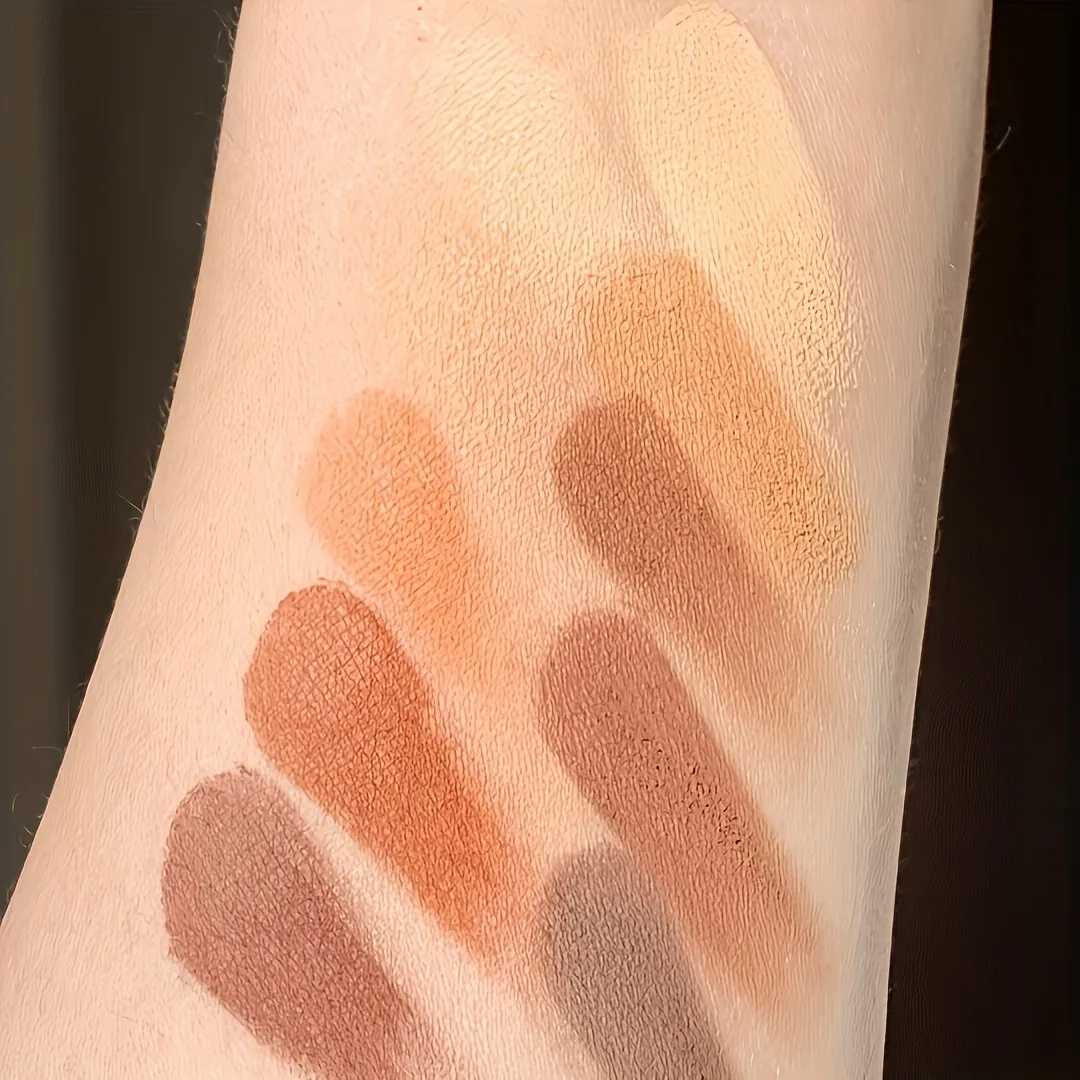 30 Colors Eyeshadow Palette Matte Pearl Finishes Multicolor Eye Shadow Disc for Daily Makeup Professional Beginner Friendly W250605