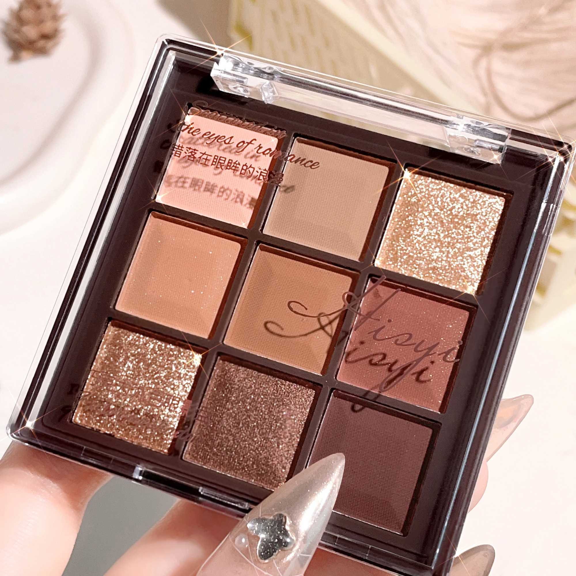 9-Color Chocolate Eyeshadow Palette with Pearl Shine Fine Glitter Matte Earth Tones and Highlighting for Makeup W250605