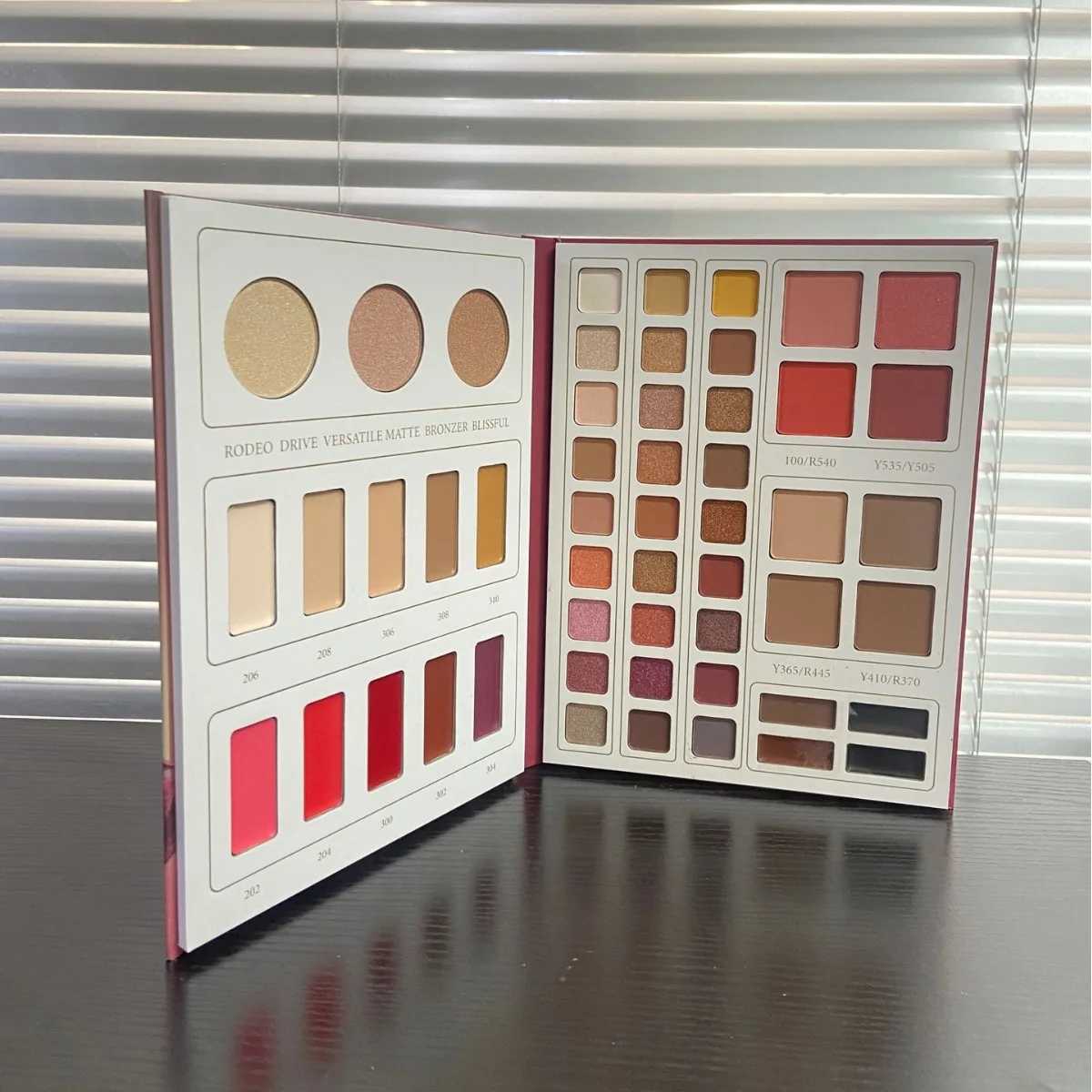 52 Color Eyeshadow Palette Multi Function Makeup Kit Waterproof Matte Shimmer Shine Eye Shadow Contour Blush Highlight Set W250605