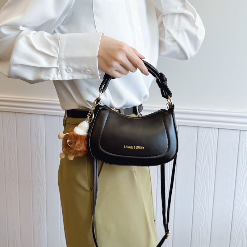 designer Bag for Women 2025 Spring New Niche Solid Color Texture Simple Single Shoulder Crossbody Casual Bag Stylish Crescent Bag