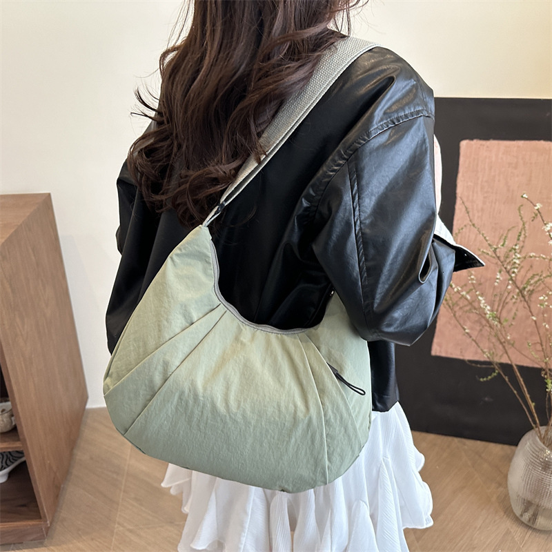 designer Minimalist Casual Niche Design Large Capacity Bag 2025 Spring New Fashionable Women's Shoulder Tote Bag