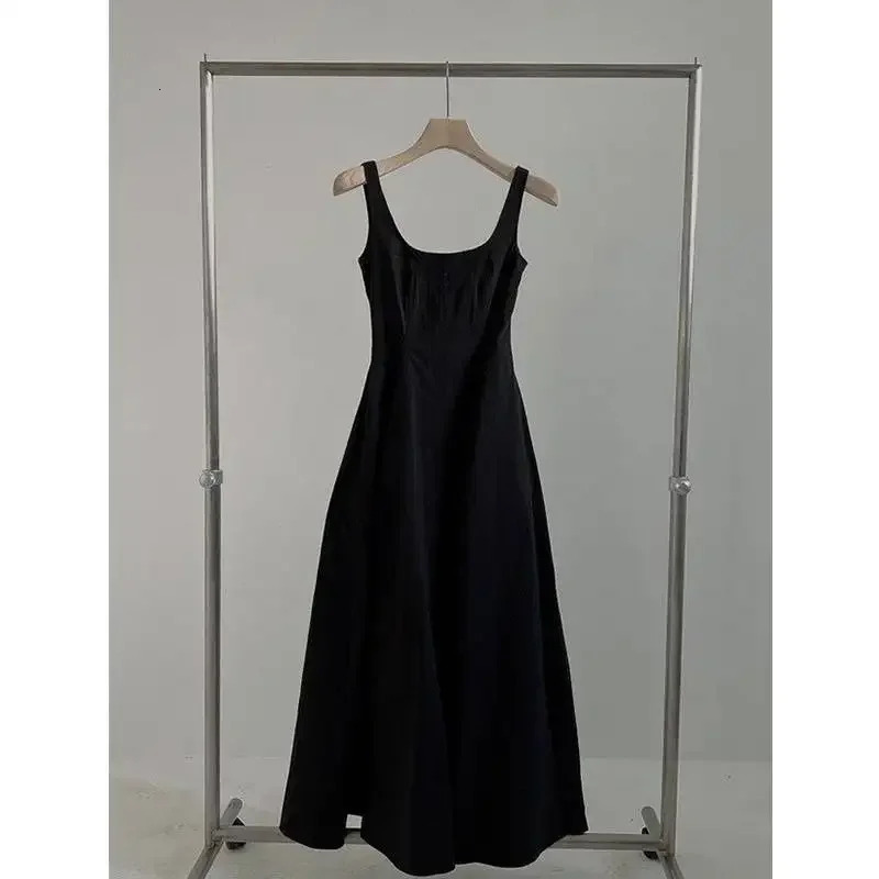 Spring Korean Style Slimming Waist Midi Dress Fashionable Strapless Womens Trendy Casual Elegant KneeLength Gown 250604