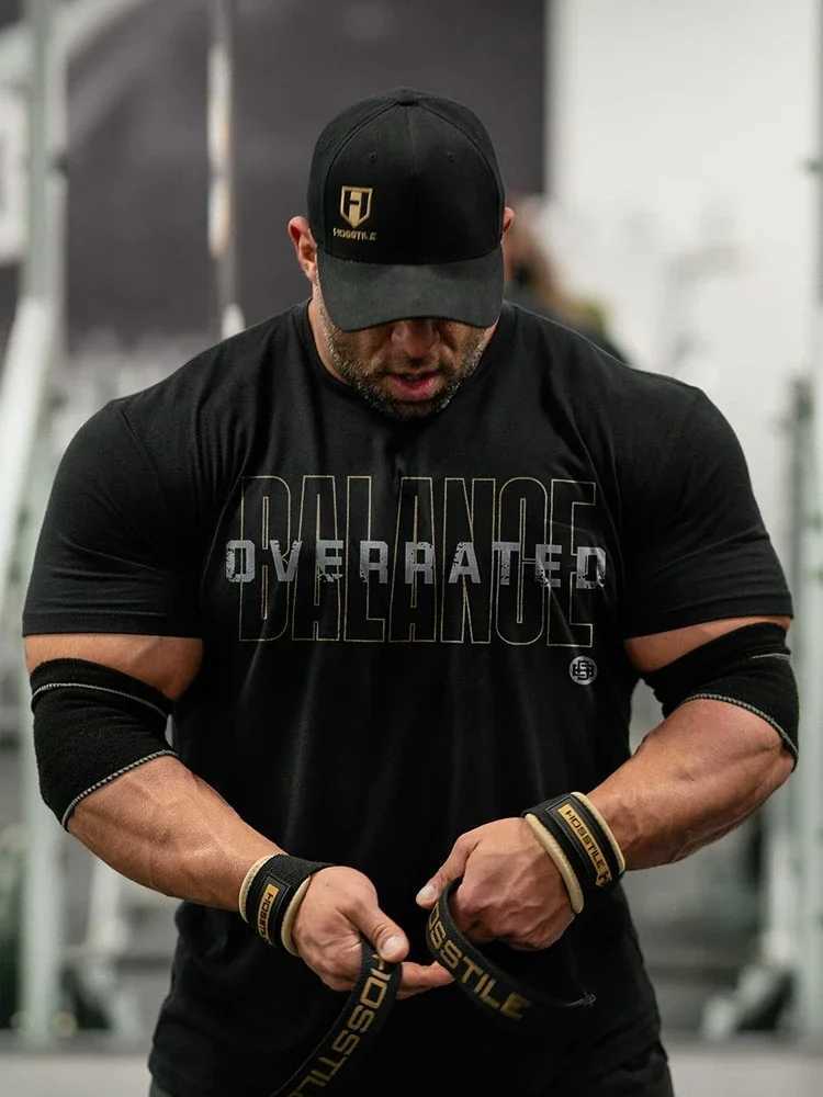 HOSSTILE Short Sleeved Fitness American Loose Muscle Tough Guy Top Breathable Sports Arnold ic T-shirtC250605