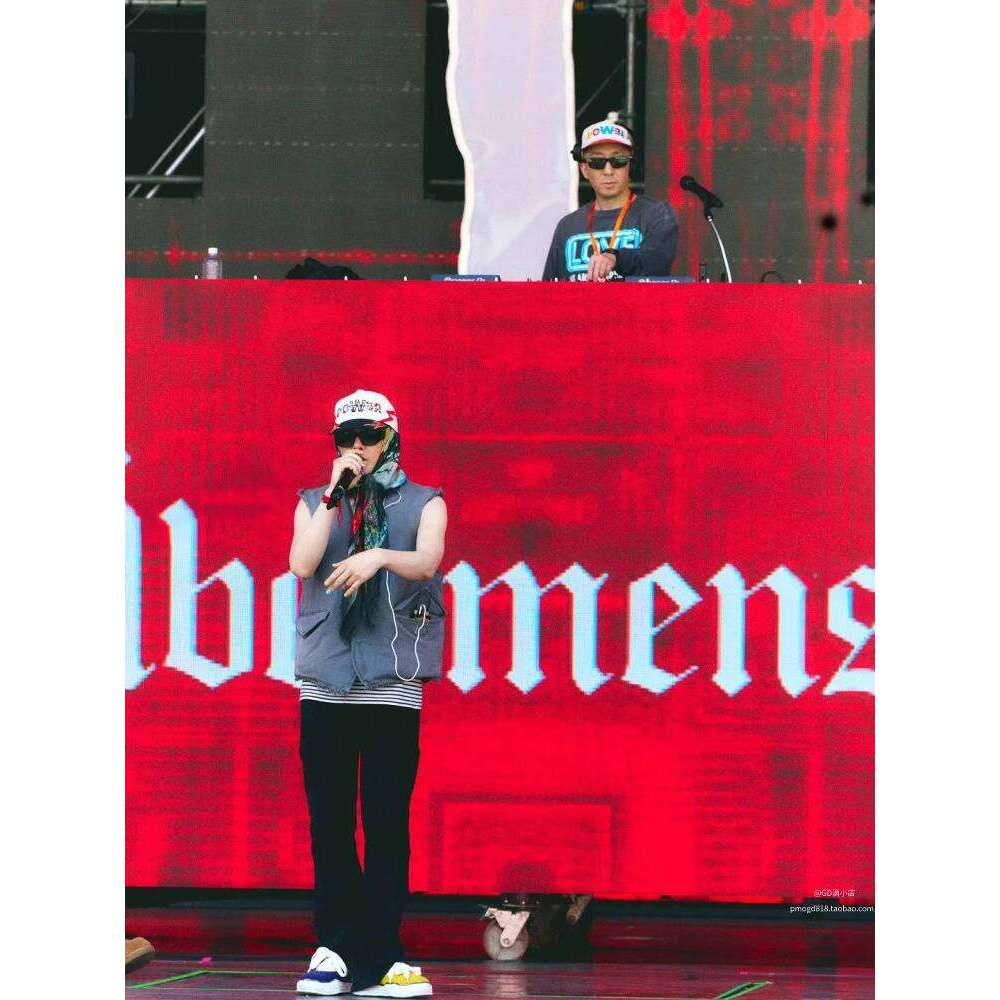 2025 New GD G-Dragon Graffiti Style Square PMO Letter Print Hip-Hop Silk Scarf Headscarf